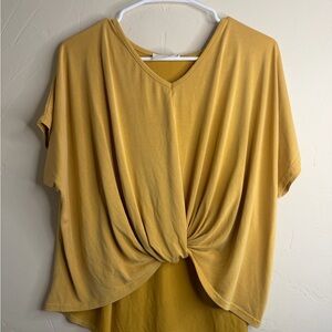 Twist Front Top